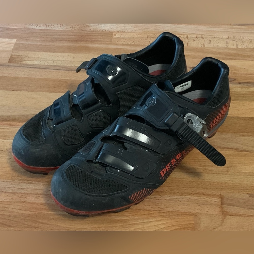 Pearl Izumi men’s mountain bike shoes size 47